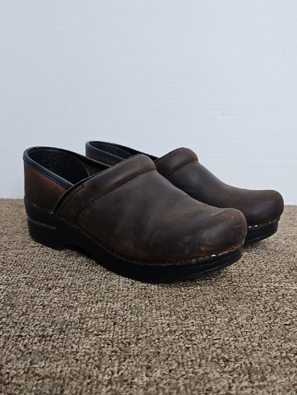 Dansko Professional Oiled Leather Clogs Antique Brown Sz 37 6.5-7 Womens
